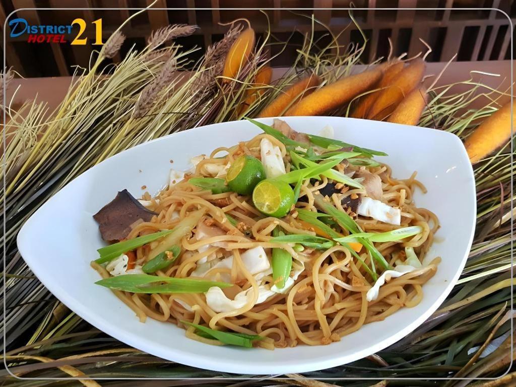 โรงแรมดิสตริค 21 อีโลอีโลซิตี้ ภายนอก รูปภาพ